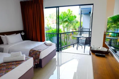 The Umbrella House – 사진 8